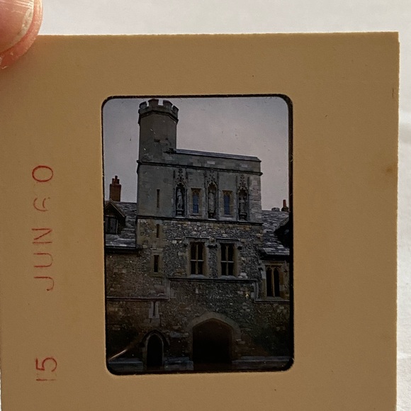 15 Kodachrome Transparency Slides from 1960 England - Picture 9 of 16